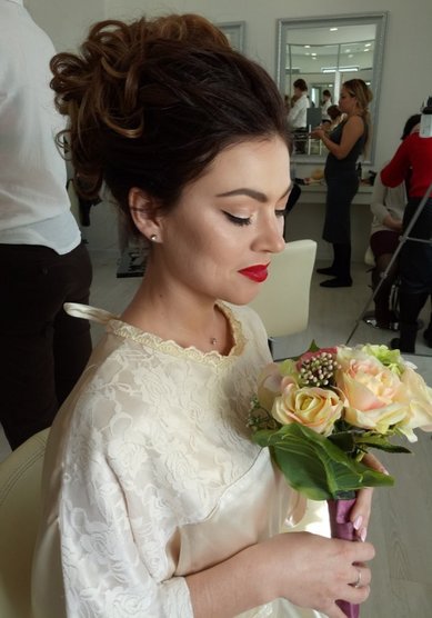 Свадебная прическа Ч21157 - Стилист-визажист Челышева Дарья